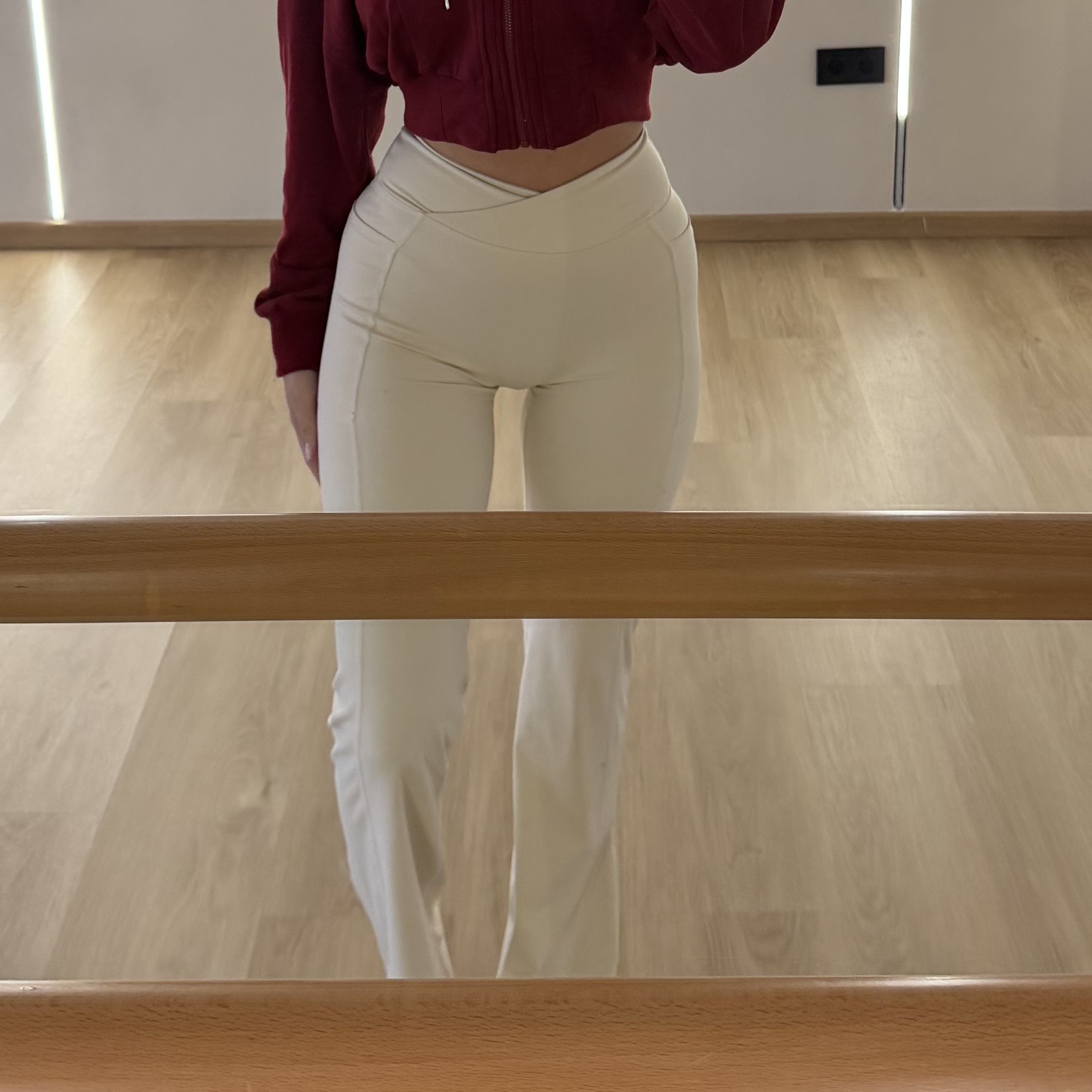 Flare Sculpt Legging - Image 2